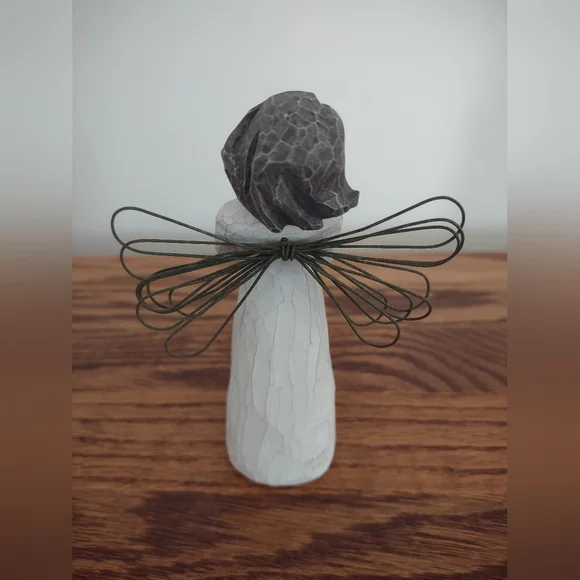 Demdaco Willow Tree Angel of Light Figurine *** Final Price *** - Picture 2 of 3